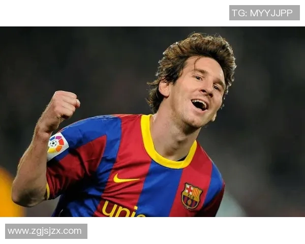 全球足球巨星的崛起与传奇之路：从青训到世界舞台的辉煌历程